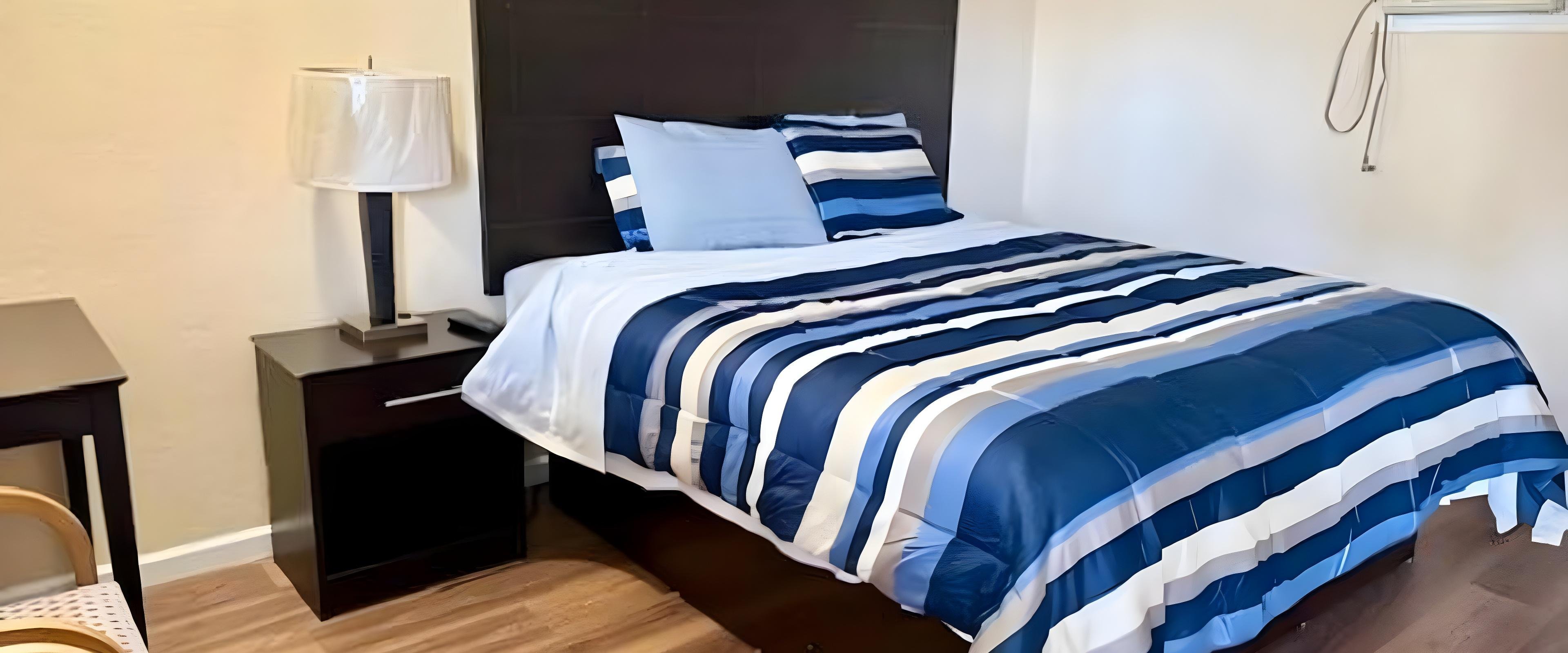Deluxe Junior Room